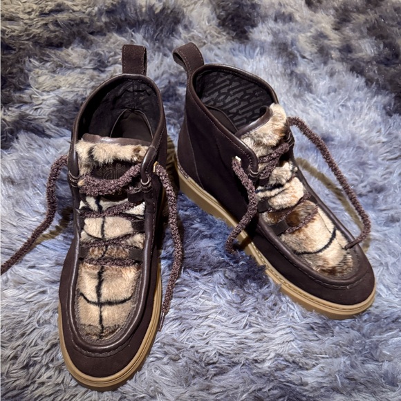 Cole Haan Women’s All- Day Summit Chukka Bootie Size 8 - Picture 1 of 4